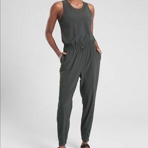 Athleta Hillside Mesh Jumpsuit in Olive size 6